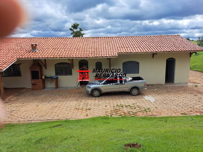 Foto 3 de Sítio / Rancho com 3 quartos à venda, 15m2 em Braganca Paulista - SP
