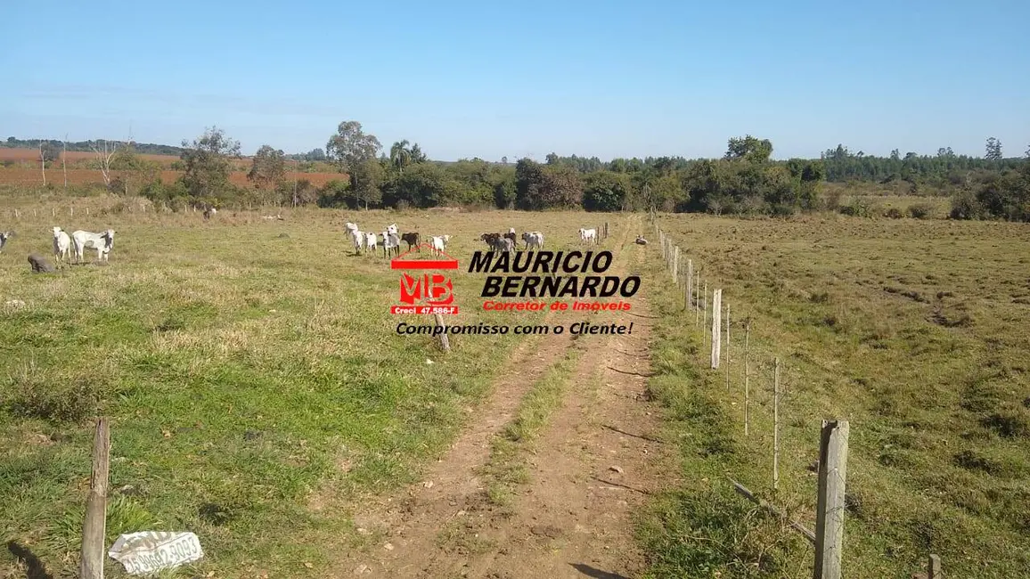 Foto 2 de Sítio / Rancho à venda, 17m2 em Angatuba - SP