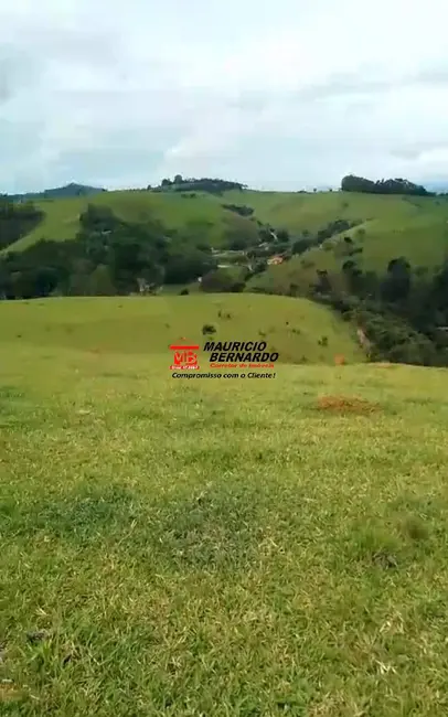 Foto 2 de Fazenda / Haras com 3 quartos à venda, 103m2 em Guaratingueta - SP