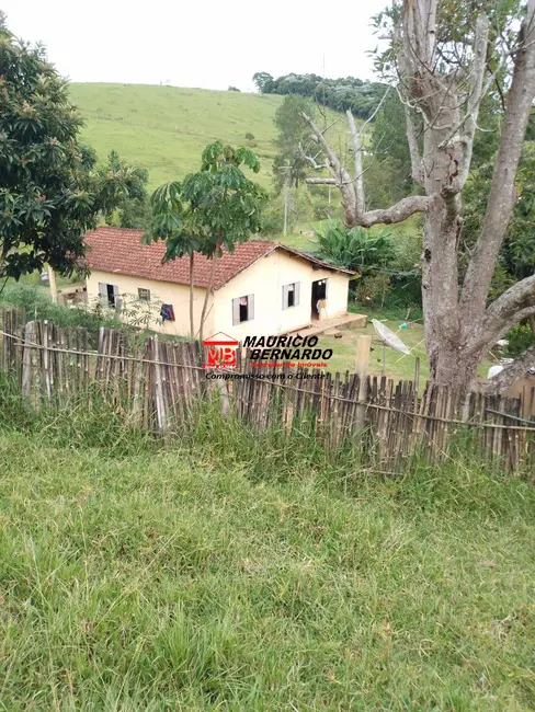 Foto 3 de Fazenda / Haras com 3 quartos à venda, 103m2 em Guaratingueta - SP