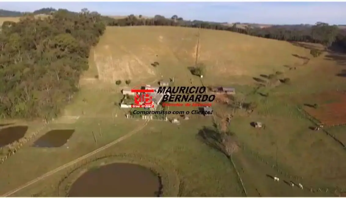 Foto 3 de Sítio / Rancho com 4 quartos à venda em Monte Alegre Do Sul - SP