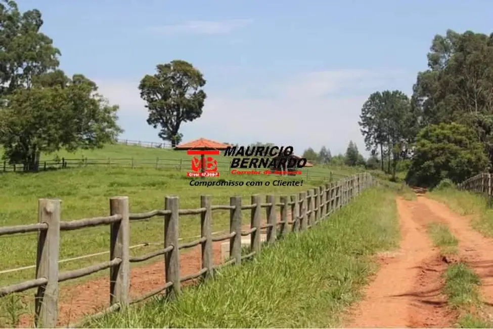 Foto 4 de Fazenda / Haras à venda, 44m2 em Piracaia - SP