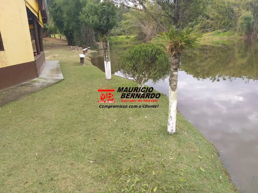 Foto 3 de Sítio / Rancho com 3 quartos à venda em Amparo - SP