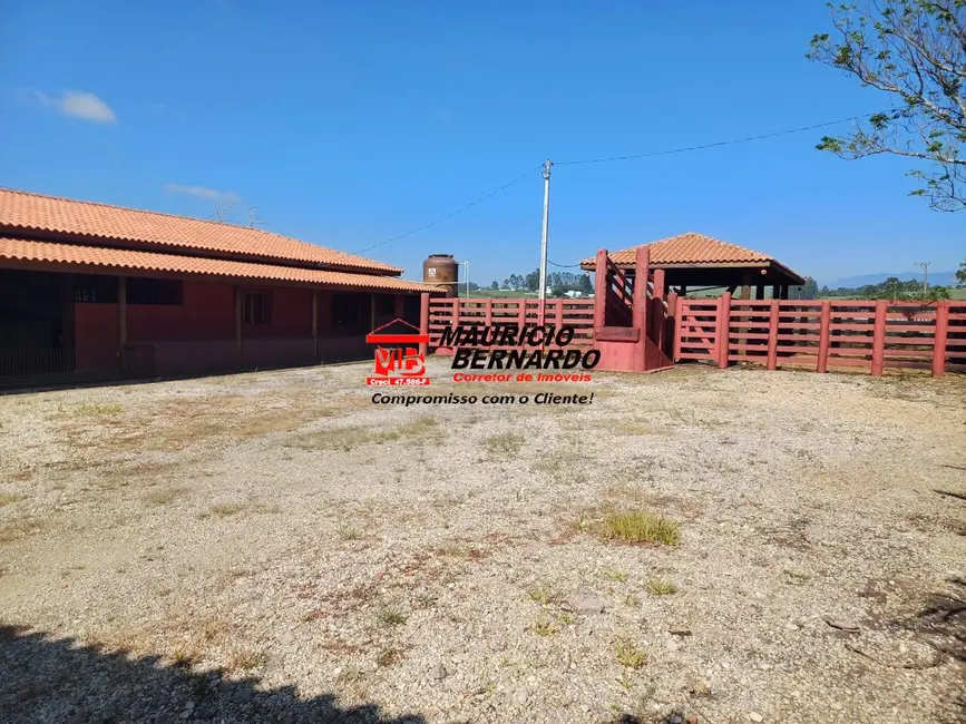 Foto 7 de Sítio / Rancho com 4 quartos à venda, 29m2 em Guaratingueta - SP