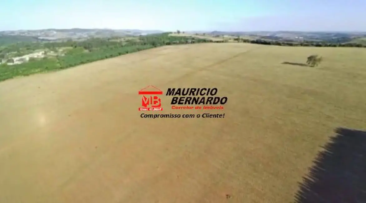 Foto 2 de Terreno / Lote à venda, 539000m2 em Atibaia - SP