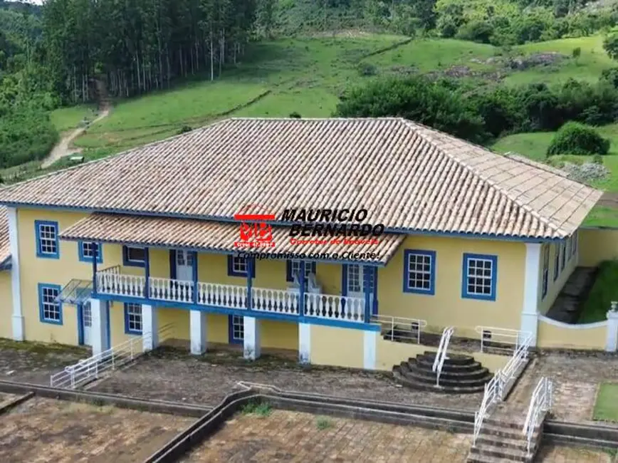 Foto 1 de Fazenda / Haras à venda, 235m2 em Braganca Paulista - SP