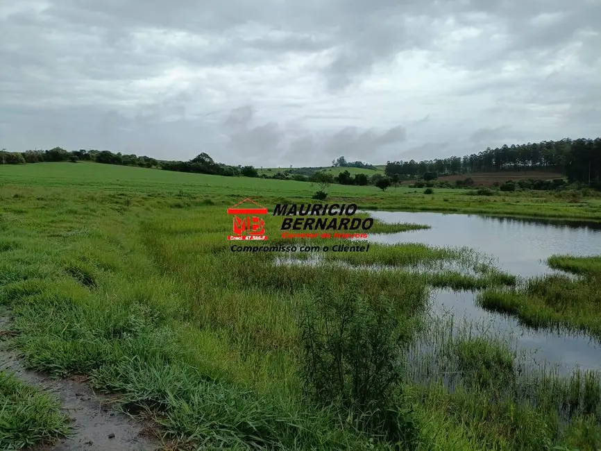 Foto 9 de Fazenda / Haras com 6 quartos à venda, 75m2 em Tatui - SP