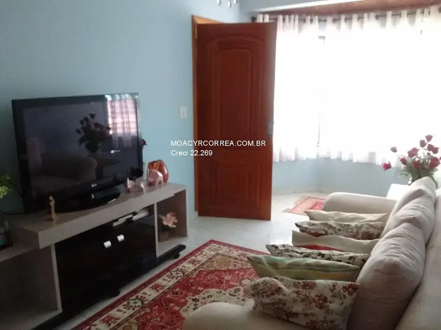 Casa com 2 quartos à venda, 347m2 em Vila Hortência, Sorocaba - SP - imagem 5 Foto 5 de Casa com 2 quartos à venda, 347m2 em Vila Hortência, Sorocaba - SP