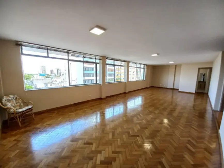 Apartamento com 4 quartos à venda, 220m2 em Centro, Sorocaba - SP - imagem 9 Foto 9 de Apartamento com 4 quartos à venda, 220m2 em Centro, Sorocaba - SP