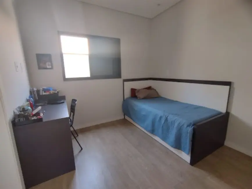 Sobrado com 4 quartos à venda, 276m2 em Wanel Ville, Sorocaba - SP - imagem 8 Foto 8 de Sobrado com 4 quartos à venda, 276m2 em Wanel Ville, Sorocaba - SP