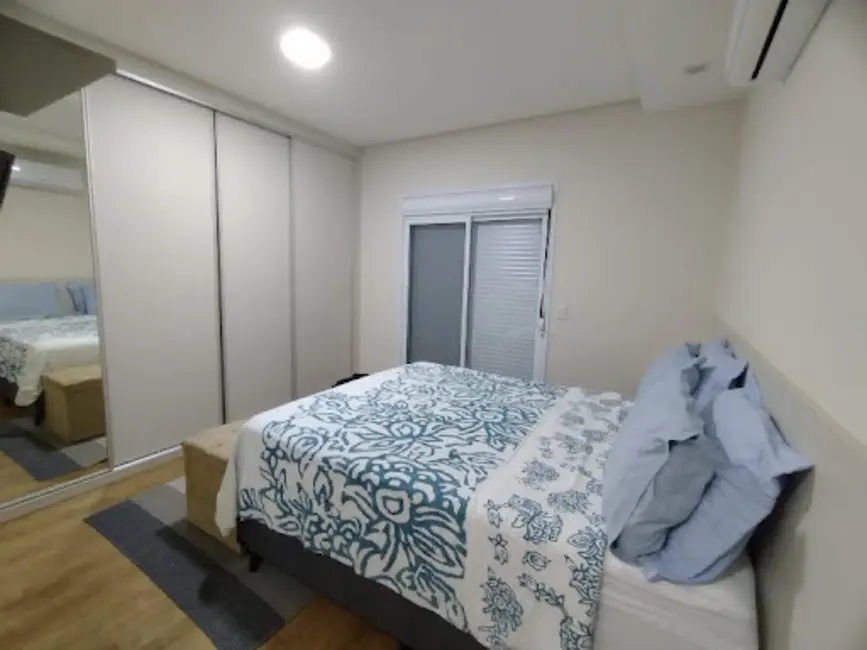 Sobrado com 3 quartos à venda, 200m2 em Wanel Ville, Sorocaba - SP - imagem 8 Foto 8 de Sobrado com 3 quartos à venda, 200m2 em Wanel Ville, Sorocaba - SP