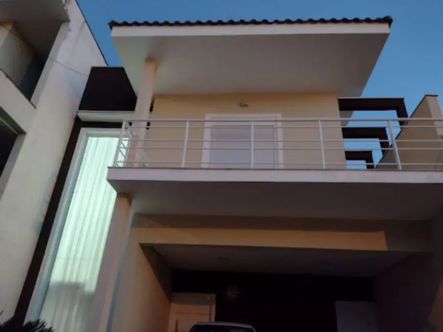 Sobrado com 3 quartos à venda, 200m2 em Wanel Ville, Sorocaba - SP - imagem 3 Foto 3 de Sobrado com 3 quartos à venda, 200m2 em Wanel Ville, Sorocaba - SP