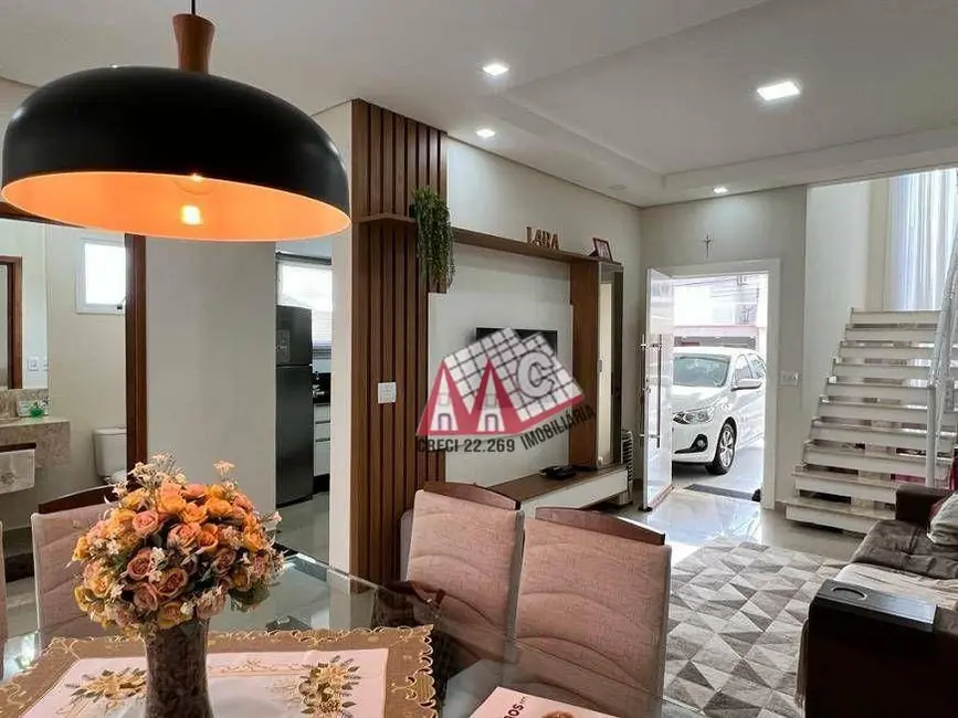 Foto 2 de Sobrado com 3 quartos à venda, 200m2 em Wanel Ville, Sorocaba - SP