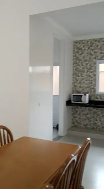 Casa de Condomínio com 3 quartos à venda, 200m2 em Wanel Ville, Sorocaba - SP - imagem 3 Foto 3 de Casa de Condomínio com 3 quartos à venda, 200m2 em Wanel Ville, Sorocaba - SP