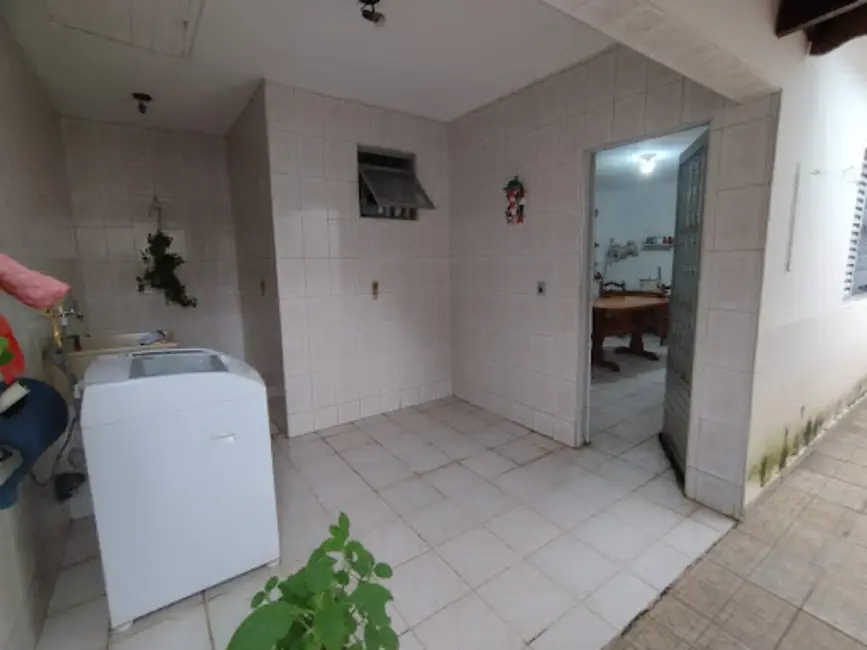 Casa com 2 quartos à venda, 176m2 em Conjunto Habitacional Júlio de Mesquita Filho, Sorocaba - SP - imagem 5 Foto 5 de Casa com 2 quartos à venda, 176m2 em Conjunto Habitacional Júlio de Mesquita Filho, Sorocaba - SP