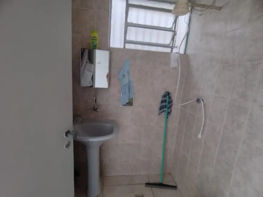 Casa com 2 quartos à venda, 176m2 em Conjunto Habitacional Júlio de Mesquita Filho, Sorocaba - SP - imagem 9 Foto 9 de Casa com 2 quartos à venda, 176m2 em Conjunto Habitacional Júlio de Mesquita Filho, Sorocaba - SP