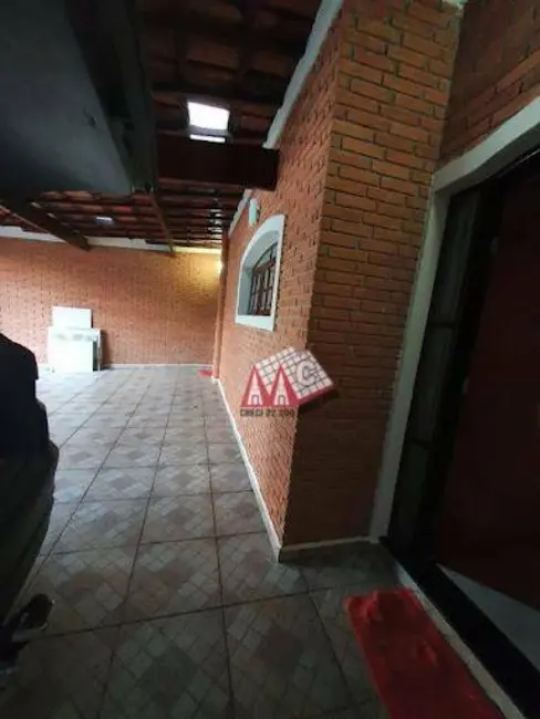 Casa de Condomínio com 3 quartos à venda, 207m2 em Vila Guimarães, Sorocaba - SP - imagem 5 Foto 5 de Casa de Condomínio com 3 quartos à venda, 207m2 em Vila Guimarães, Sorocaba - SP