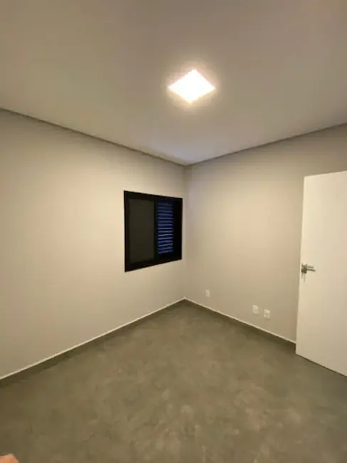 Casa de Condomínio com 3 quartos à venda, 200m2 em Wanel Ville, Sorocaba - SP - imagem 6 Foto 6 de Casa de Condomínio com 3 quartos à venda, 200m2 em Wanel Ville, Sorocaba - SP