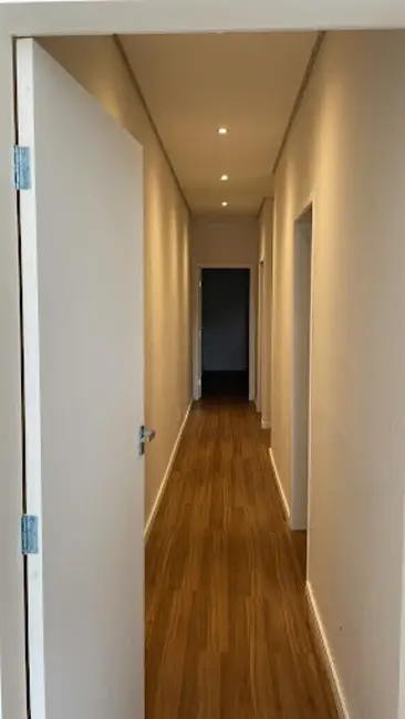 Casa de Condomínio com 3 quartos à venda, 200m2 em Wanel Ville, Sorocaba - SP - imagem 6 Foto 6 de Casa de Condomínio com 3 quartos à venda, 200m2 em Wanel Ville, Sorocaba - SP