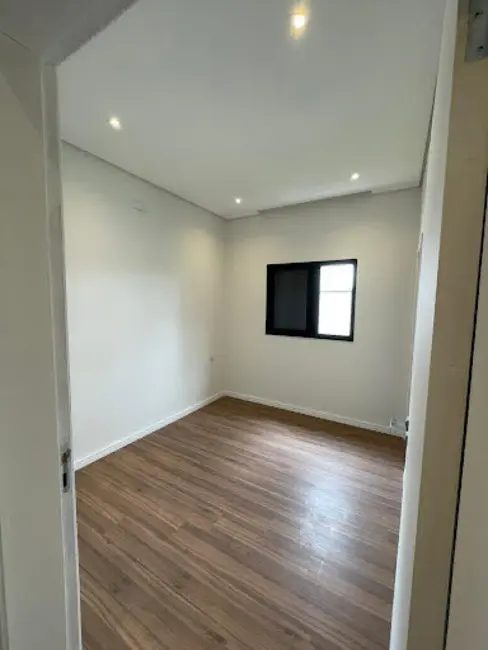 Casa de Condomínio com 3 quartos à venda, 200m2 em Wanel Ville, Sorocaba - SP - imagem 5 Foto 5 de Casa de Condomínio com 3 quartos à venda, 200m2 em Wanel Ville, Sorocaba - SP