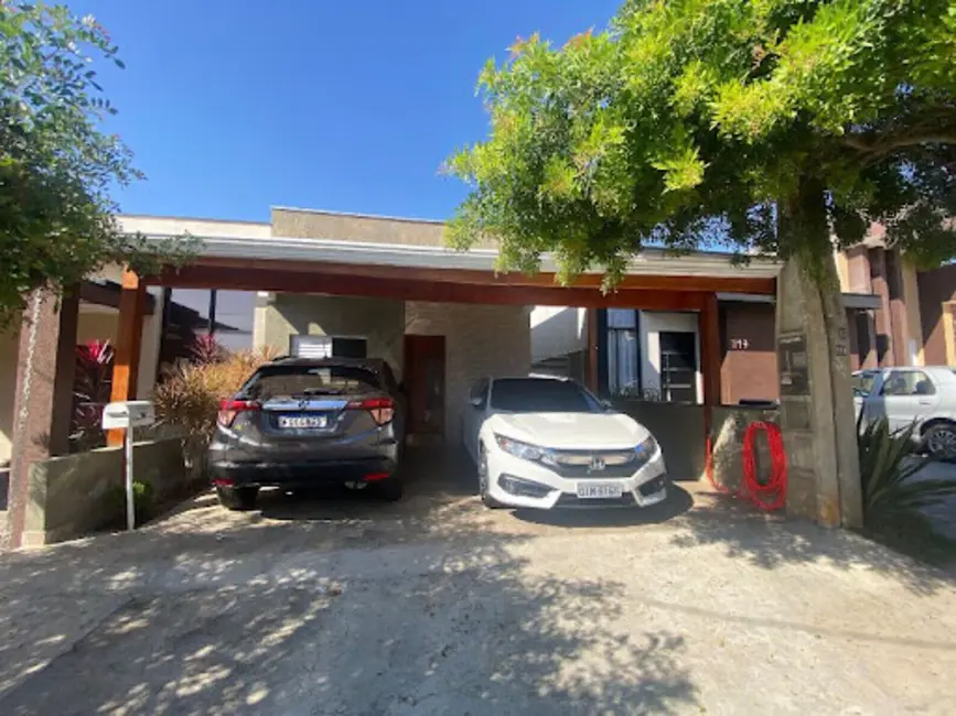 Foto 2 de Casa de Condomínio com 3 quartos à venda, 154m2 em Horto Florestal, Sorocaba - SP