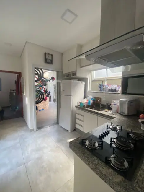 Casa de Condomínio com 3 quartos à venda, 154m2 em Horto Florestal, Sorocaba - SP - imagem 4 Foto 4 de Casa de Condomínio com 3 quartos à venda, 154m2 em Horto Florestal, Sorocaba - SP