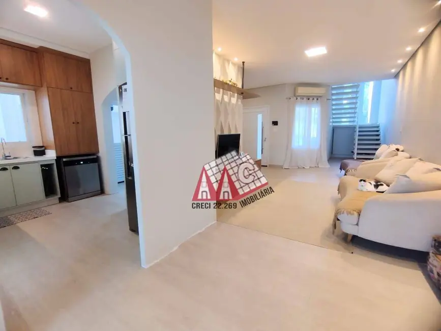 Foto 1 de Sobrado com 3 quartos à venda, 200m2 em Wanel Ville, Sorocaba - SP