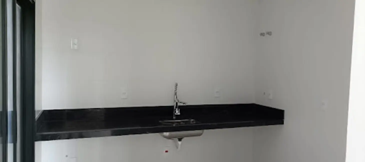 Casa de Condomínio com 3 quartos à venda, 200m2 em Wanel Ville, Sorocaba - SP - imagem 6 Foto 6 de Casa de Condomínio com 3 quartos à venda, 200m2 em Wanel Ville, Sorocaba - SP