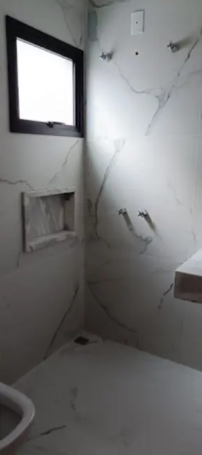 Casa de Condomínio com 3 quartos à venda, 200m2 em Wanel Ville, Sorocaba - SP - imagem 8 Foto 8 de Casa de Condomínio com 3 quartos à venda, 200m2 em Wanel Ville, Sorocaba - SP