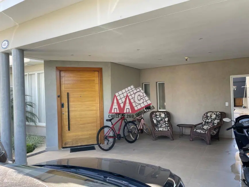 Foto 4 de Sobrado com 3 quartos à venda, 297m2 em Aracoiaba Da Serra - SP