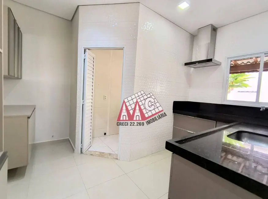 Sobrado com 3 quartos à venda, 200m2 em Wanel Ville, Sorocaba - SP - imagem 8 Foto 8 de Sobrado com 3 quartos à venda, 200m2 em Wanel Ville, Sorocaba - SP