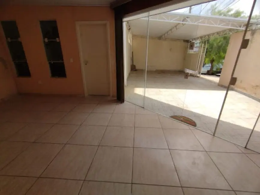 Sobrado com 2 quartos à venda, 175m2 em Jardim Wanel Ville V, Sorocaba - SP - imagem 4 Foto 4 de Sobrado com 2 quartos à venda, 175m2 em Jardim Wanel Ville V, Sorocaba - SP