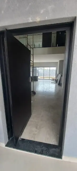 Sobrado com 3 quartos à venda, 200m2 em Wanel Ville, Sorocaba - SP - imagem 3 Foto 3 de Sobrado com 3 quartos à venda, 200m2 em Wanel Ville, Sorocaba - SP