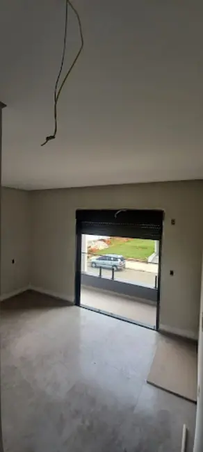 Sobrado com 3 quartos à venda, 200m2 em Wanel Ville, Sorocaba - SP - imagem 8 Foto 8 de Sobrado com 3 quartos à venda, 200m2 em Wanel Ville, Sorocaba - SP