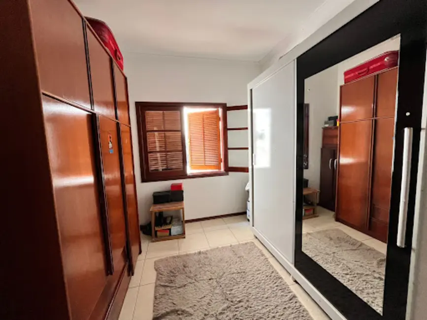Casa com 3 quartos à venda, 200m2 em Jardim Piazza di Roma, Sorocaba - SP - imagem 7 Foto 7 de Casa com 3 quartos à venda, 200m2 em Jardim Piazza di Roma, Sorocaba - SP
