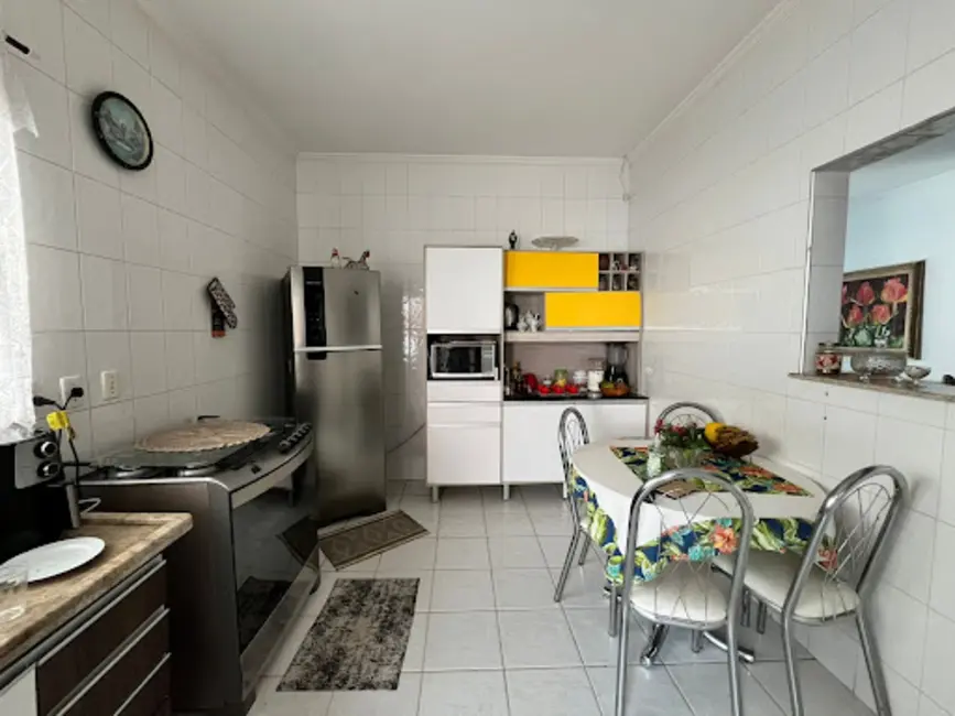 Casa com 3 quartos à venda, 200m2 em Jardim Piazza di Roma, Sorocaba - SP - imagem 3 Foto 3 de Casa com 3 quartos à venda, 200m2 em Jardim Piazza di Roma, Sorocaba - SP