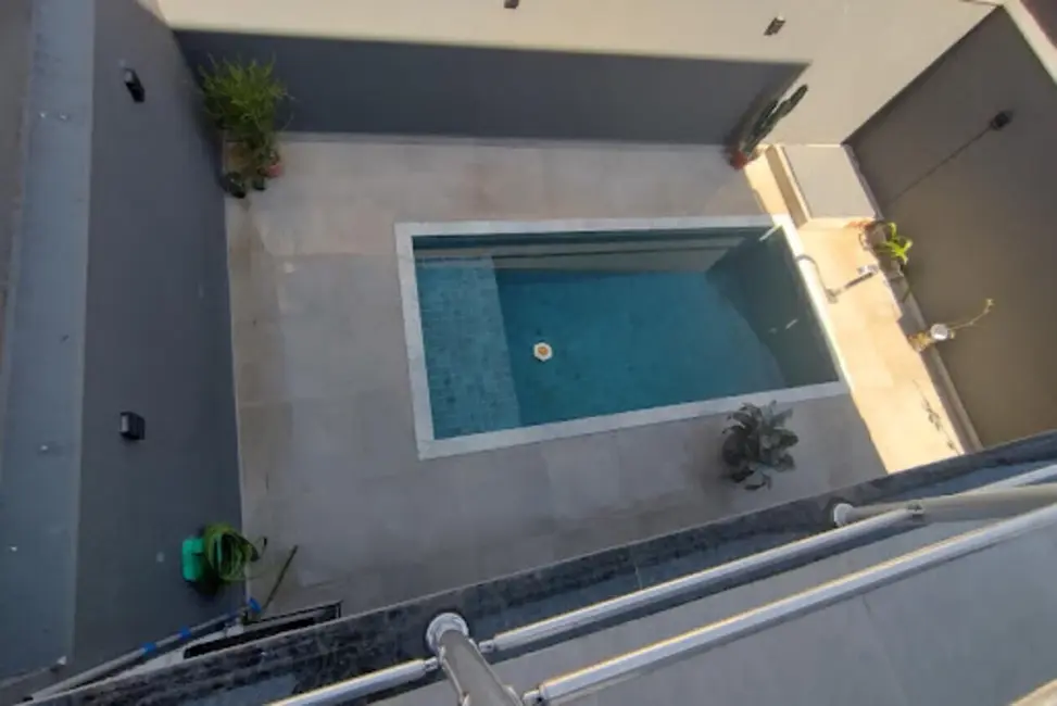 Foto 2 de Sobrado com 3 quartos à venda, 200m2 em Wanel Ville, Sorocaba - SP