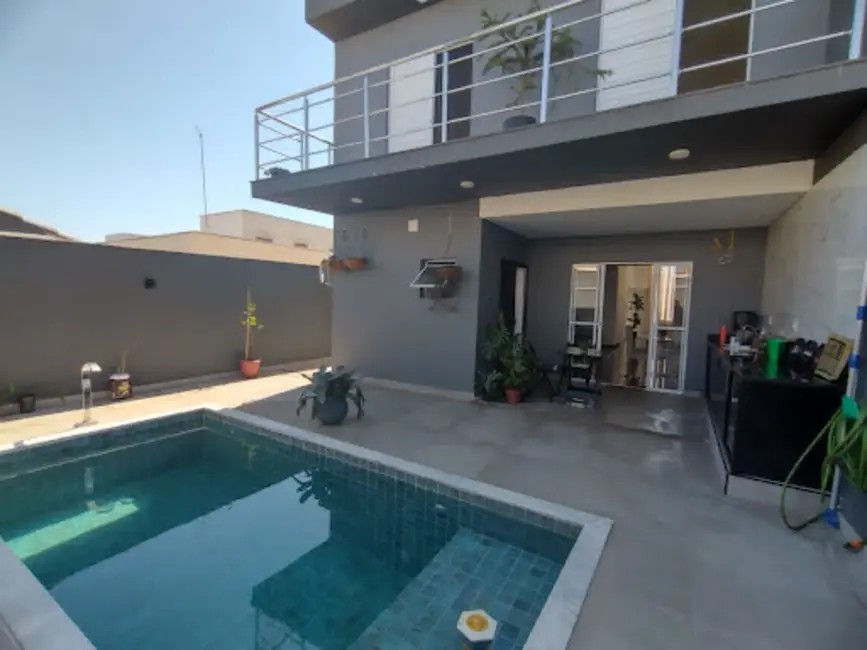 Foto 1 de Sobrado com 3 quartos à venda, 200m2 em Wanel Ville, Sorocaba - SP