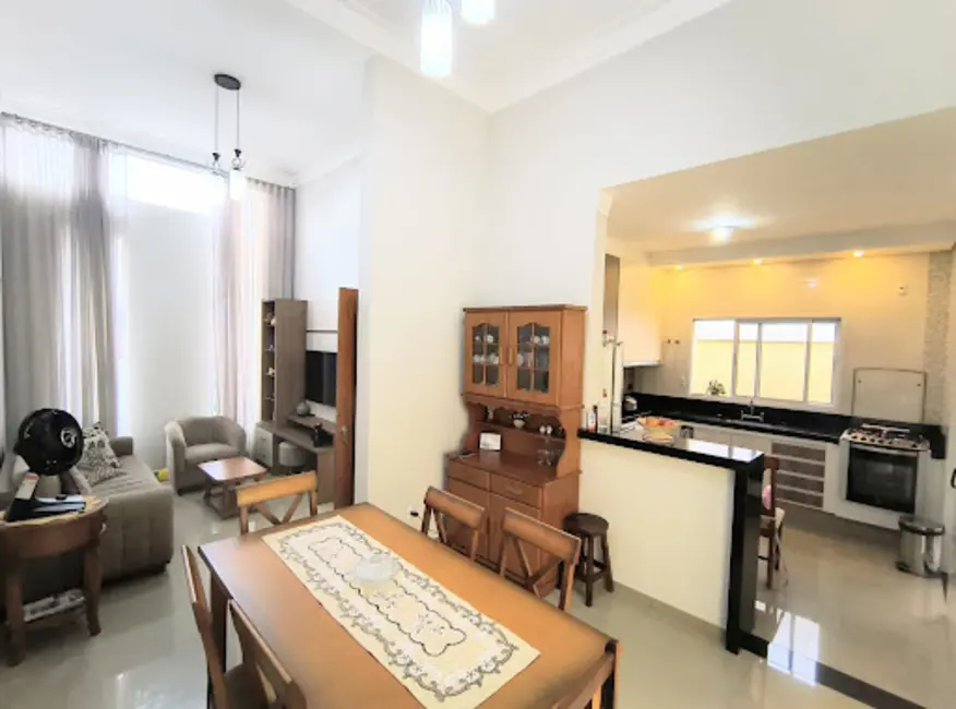 Casa de Condomínio com 3 quartos à venda, 200m2 em Wanel Ville, Sorocaba - SP - imagem 4 Foto 4 de Casa de Condomínio com 3 quartos à venda, 200m2 em Wanel Ville, Sorocaba - SP