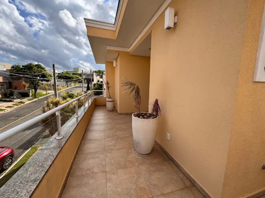 Sobrado com 3 quartos à venda, 300m2 em Jardim Gonçalves, Sorocaba - SP - imagem 6 Foto 6 de Sobrado com 3 quartos à venda, 300m2 em Jardim Gonçalves, Sorocaba - SP