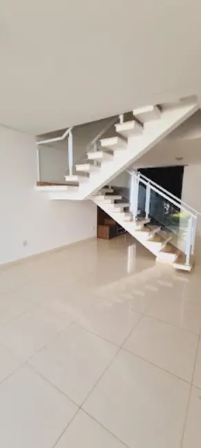 Sobrado com 3 quartos à venda e para alugar, 250m2 em Sorocaba - SP - imagem 2 Foto 2 de Sobrado com 3 quartos à venda e para alugar, 250m2 em Sorocaba - SP