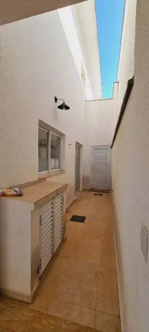 Sobrado com 3 quartos à venda e para alugar, 250m2 em Sorocaba - SP - imagem 9 Foto 9 de Sobrado com 3 quartos à venda e para alugar, 250m2 em Sorocaba - SP