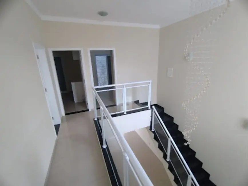 Sobrado com 3 quartos à venda, 200m2 em Wanel Ville, Sorocaba - SP - imagem 7 Foto 7 de Sobrado com 3 quartos à venda, 200m2 em Wanel Ville, Sorocaba - SP