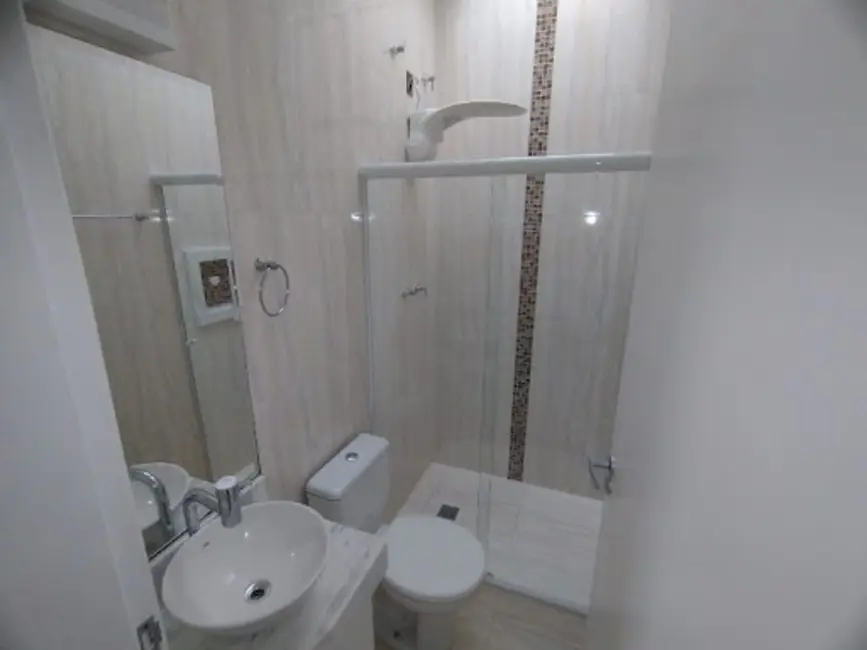 Sobrado com 3 quartos à venda, 200m2 em Wanel Ville, Sorocaba - SP - imagem 8 Foto 8 de Sobrado com 3 quartos à venda, 200m2 em Wanel Ville, Sorocaba - SP