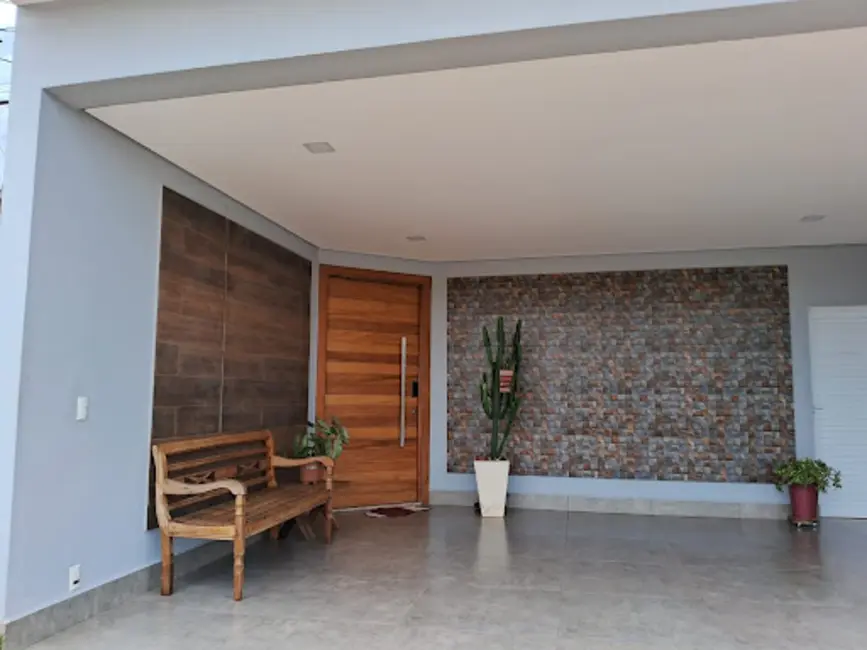 Sobrado com 4 quartos à venda, 200m2 em Wanel Ville, Sorocaba - SP - imagem 3 Foto 3 de Sobrado com 4 quartos à venda, 200m2 em Wanel Ville, Sorocaba - SP