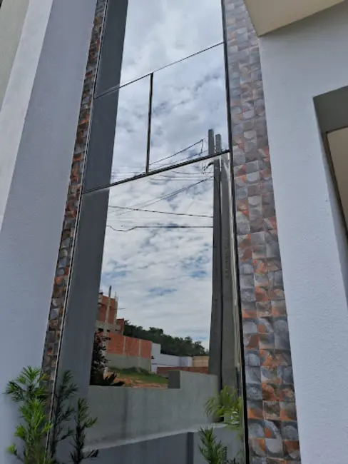 Sobrado com 4 quartos à venda, 200m2 em Wanel Ville, Sorocaba - SP - imagem 2 Foto 2 de Sobrado com 4 quartos à venda, 200m2 em Wanel Ville, Sorocaba - SP