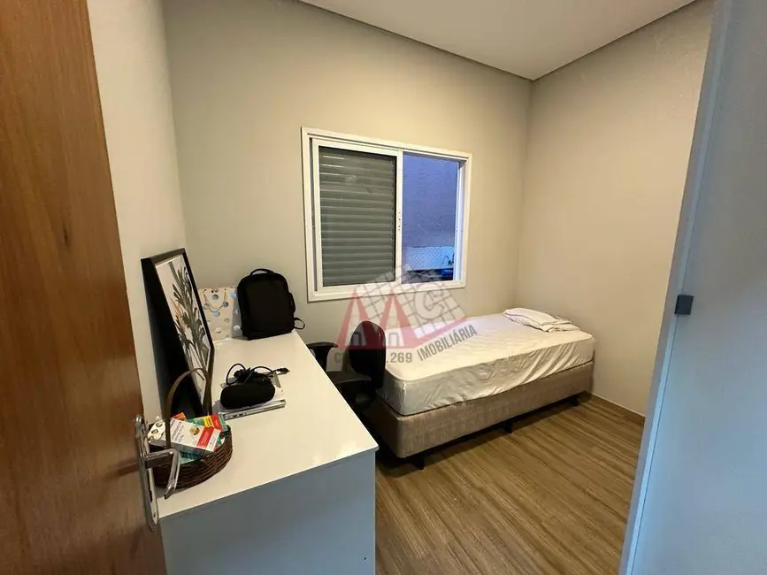 Sobrado com 4 quartos à venda, 200m2 em Wanel Ville, Sorocaba - SP - imagem 6 Foto 6 de Sobrado com 4 quartos à venda, 200m2 em Wanel Ville, Sorocaba - SP