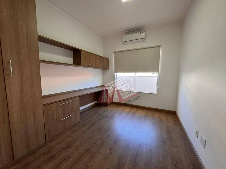 Sobrado com 5 quartos à venda, 360m2 em Jardim Residencial Tivoli Park, Sorocaba - SP - imagem 9 Foto 9 de Sobrado com 5 quartos à venda, 360m2 em Jardim Residencial Tivoli Park, Sorocaba - SP