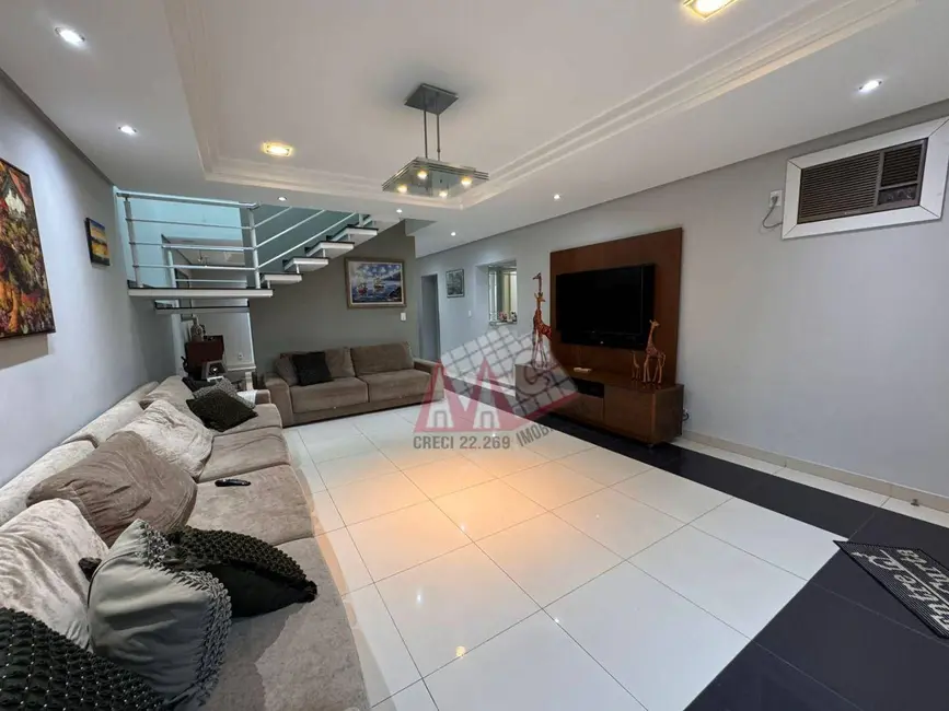 Sobrado com 3 quartos à venda, 250m2 em Sorocaba - SP - imagem 3 Foto 3 de Sobrado com 3 quartos à venda, 250m2 em Sorocaba - SP