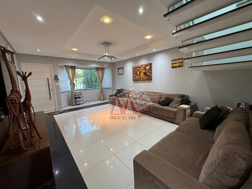 Sobrado com 3 quartos à venda, 250m2 em Sorocaba - SP - imagem 2 Foto 2 de Sobrado com 3 quartos à venda, 250m2 em Sorocaba - SP